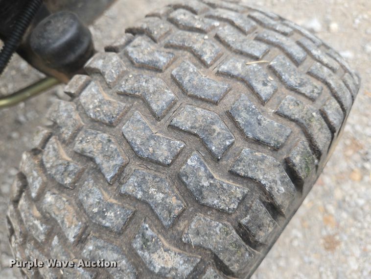 image for item EN8286 John Deere LA105 lawn mower