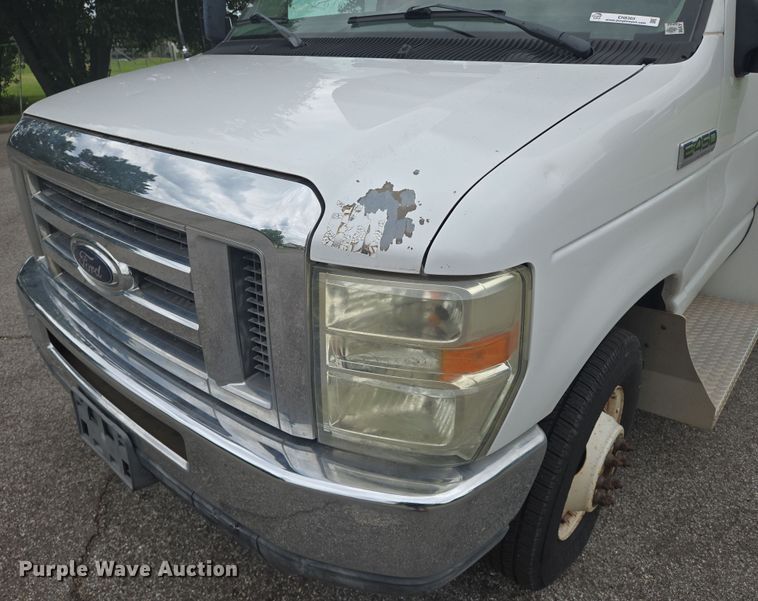 image for item EN8303 2011 Ford E450 RV