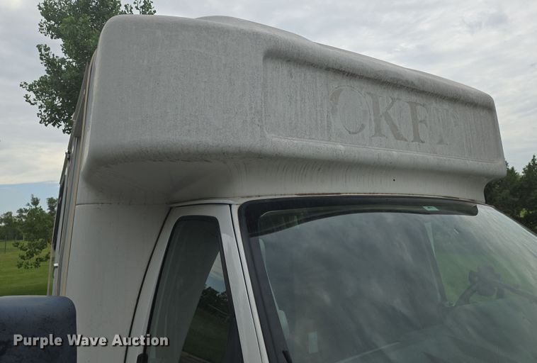 image for item EN8303 2011 Ford E450 RV