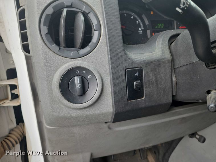 image for item EN8303 2011 Ford E450 RV