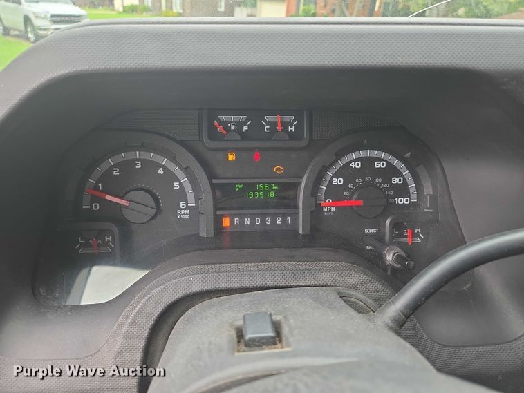 image for item EN8303 2011 Ford E450 RV