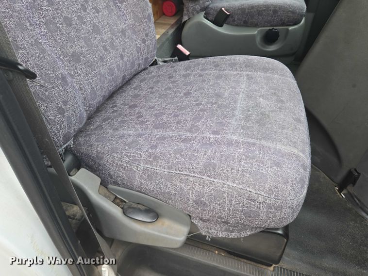 image for item EN8303 2011 Ford E450 RV