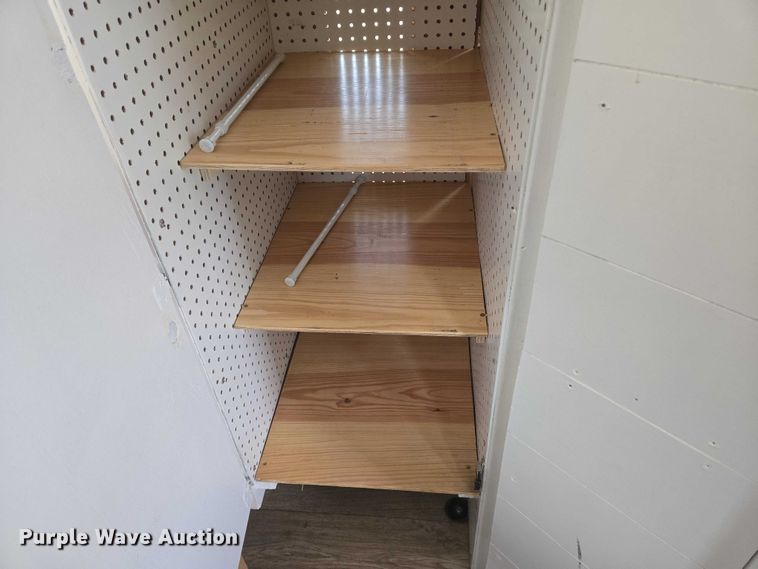 image for item EN8303 2011 Ford E450 RV