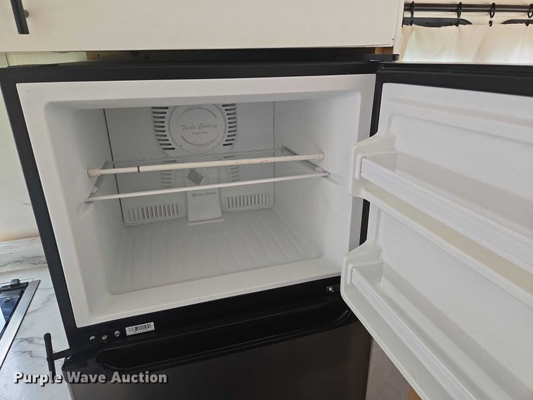 image for item EN8303 2011 Ford E450 RV