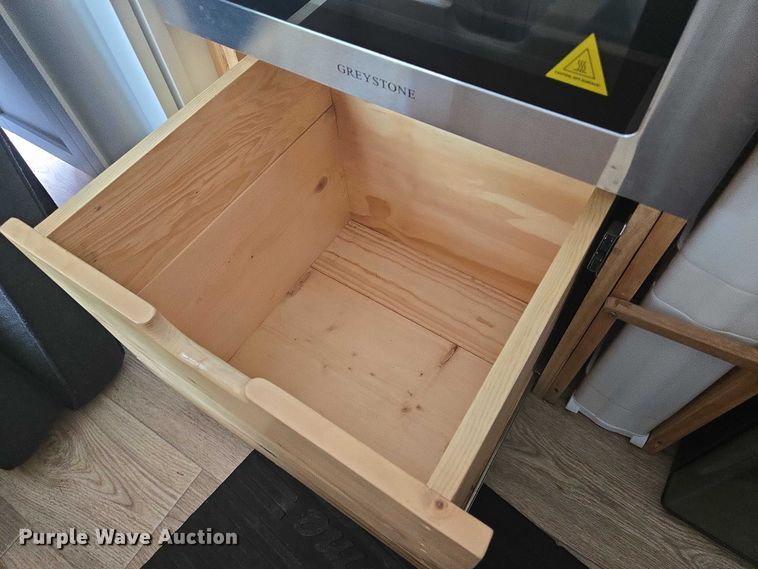 image for item EN8303 2011 Ford E450 RV