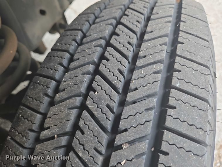 image for item EN8303 2011 Ford E450 RV