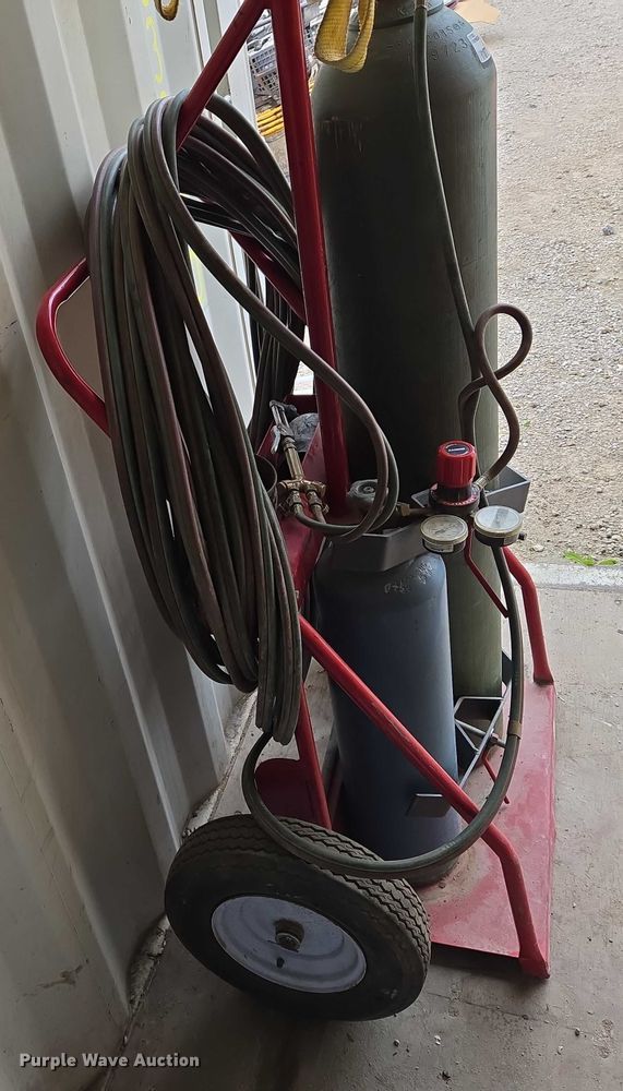 image for item EO0860 Cutting torch bottles