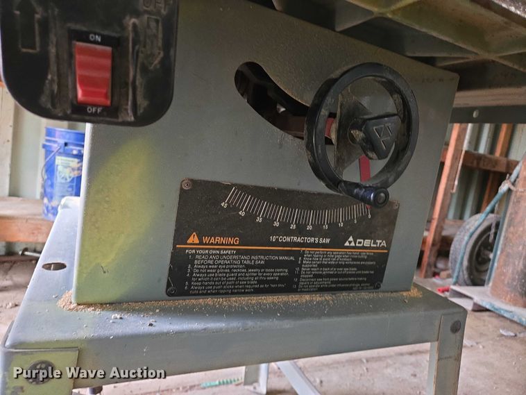 image for item EO0892 Delta table saw 