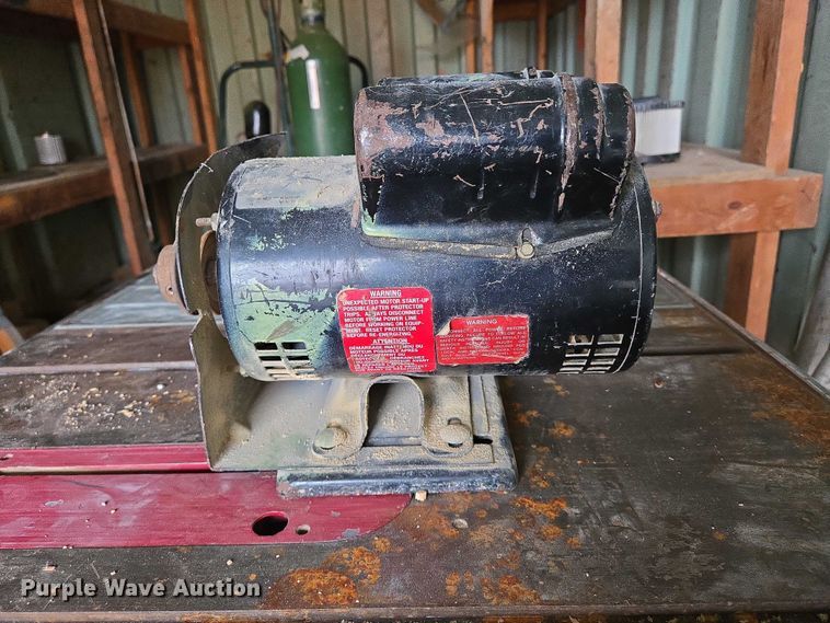 image for item EO0892 Delta table saw 