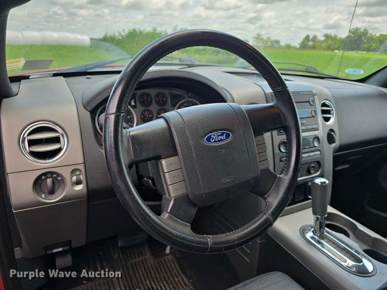 image for item EO1541 2006 Ford F150 SuperCrew pickup truck