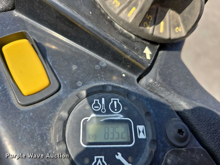 image for item EO1577 2017 John Deere Z960M ZTR lawn mower