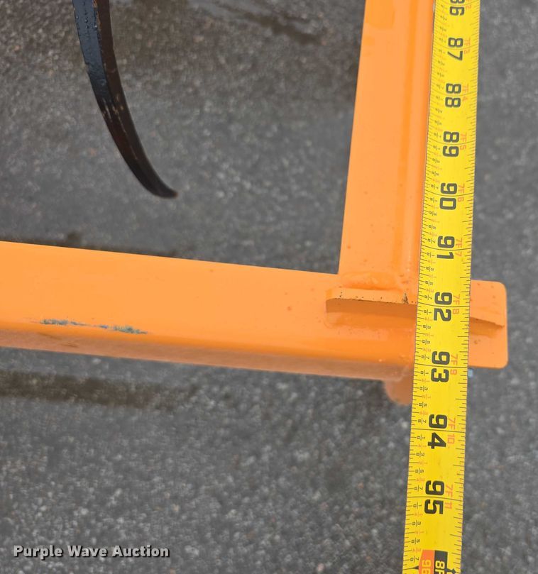 image for item EO1580 2024 LandHonor HAG-12-24Q skid steer hay accumulator grapple