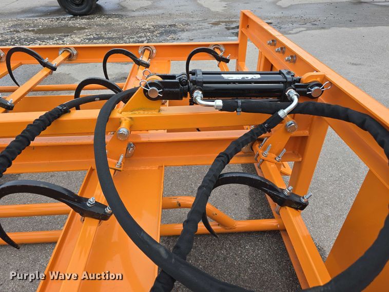 image for item EO1580 2024 LandHonor HAG-12-24Q skid steer hay accumulator grapple