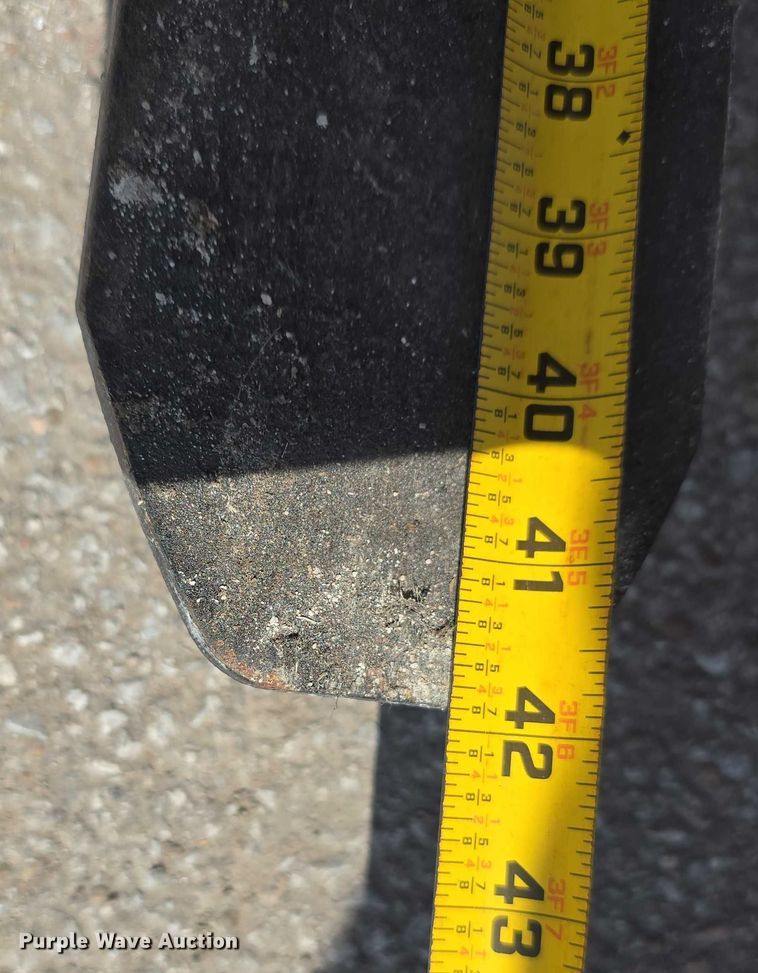 image for item EO1598 Big Joe M-22-16 pallet jack