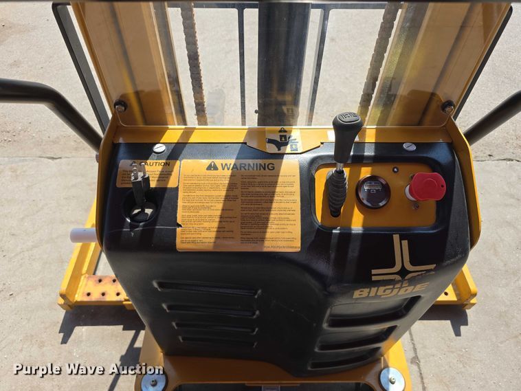 image for item EO1598 Big Joe M-22-16 pallet jack