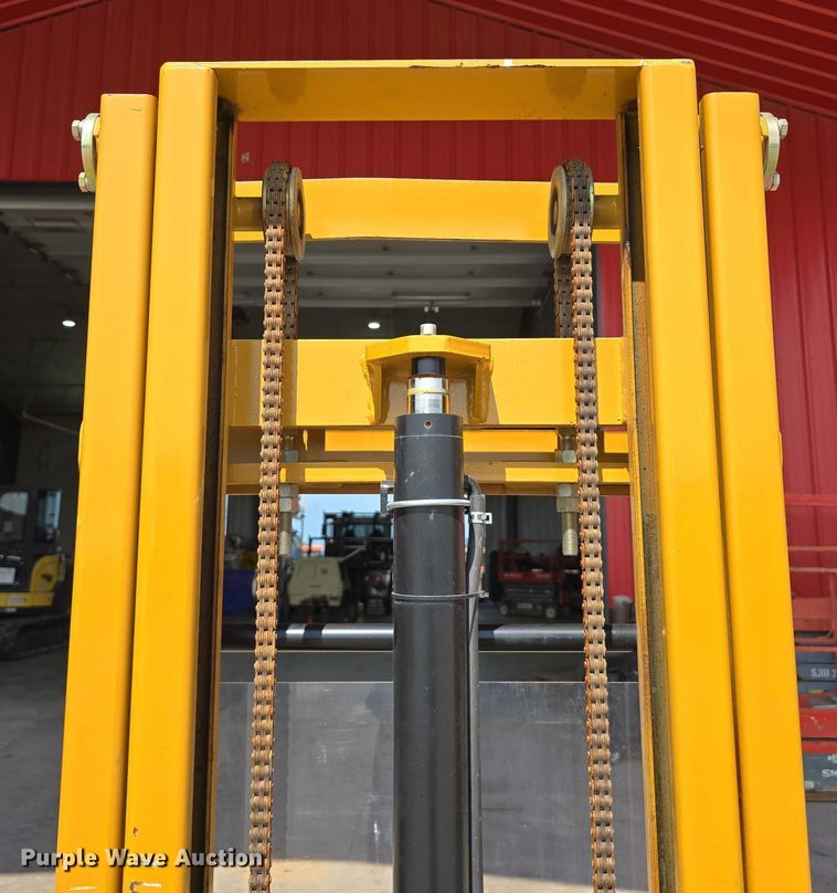 image for item EO1598 Big Joe M-22-16 pallet jack