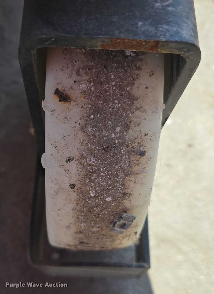 image for item EO1598 Big Joe M-22-16 pallet jack