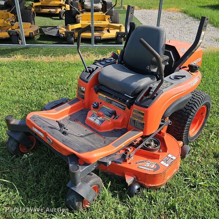 image for item EO4571 Kubota ZD221 lawn mower