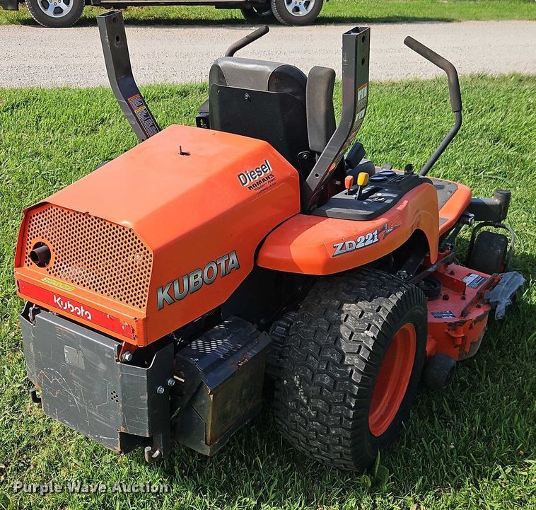 image for item EO4571 Kubota ZD221 lawn mower