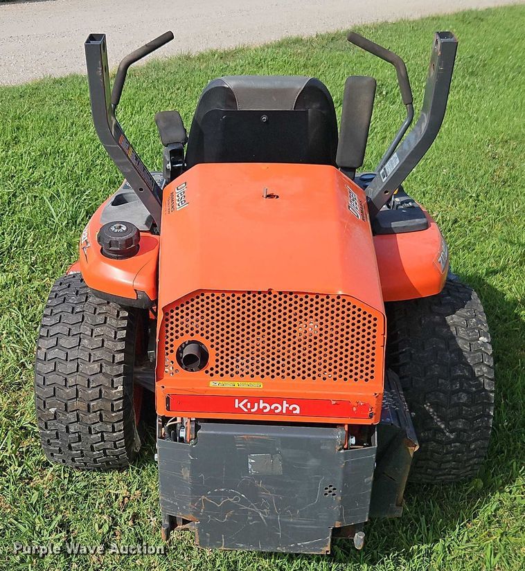 image for item EO4571 Kubota ZD221 lawn mower