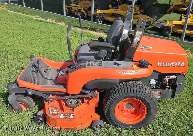 image for item EO4571 Kubota ZD221 lawn mower