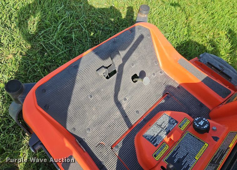 image for item EO4571 Kubota ZD221 lawn mower