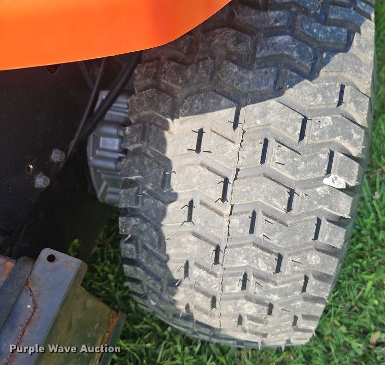 image for item EO4571 Kubota ZD221 lawn mower