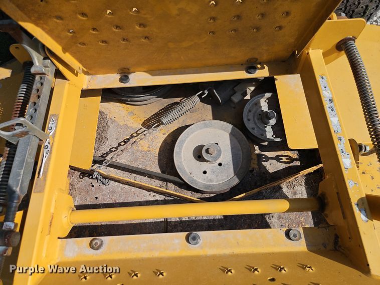 image for item EO4572 Hustler 932152 lawn mower