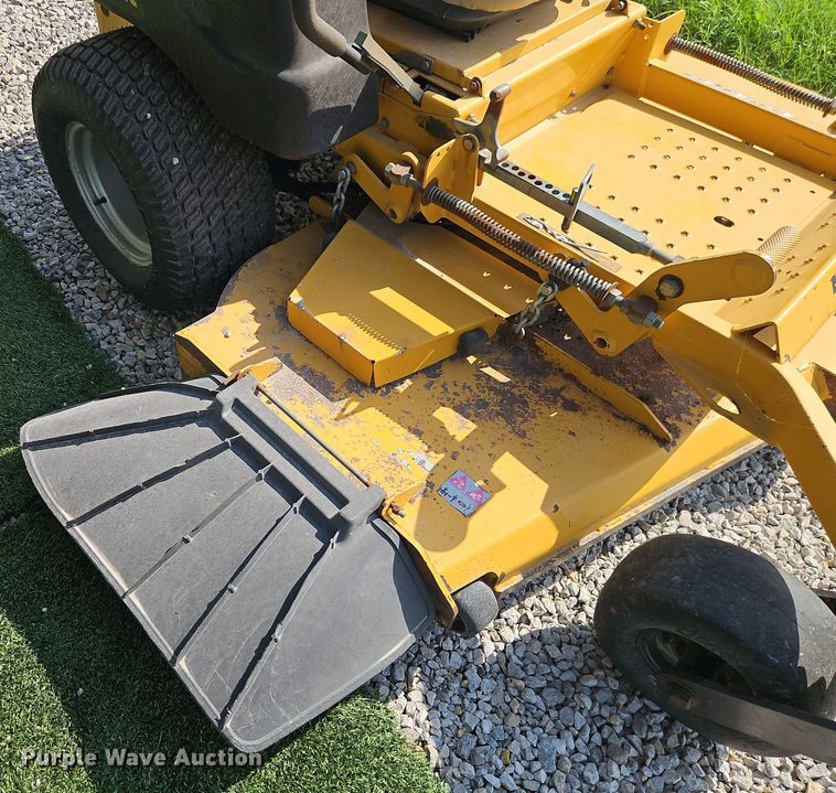 image for item EO4572 Hustler 932152 lawn mower