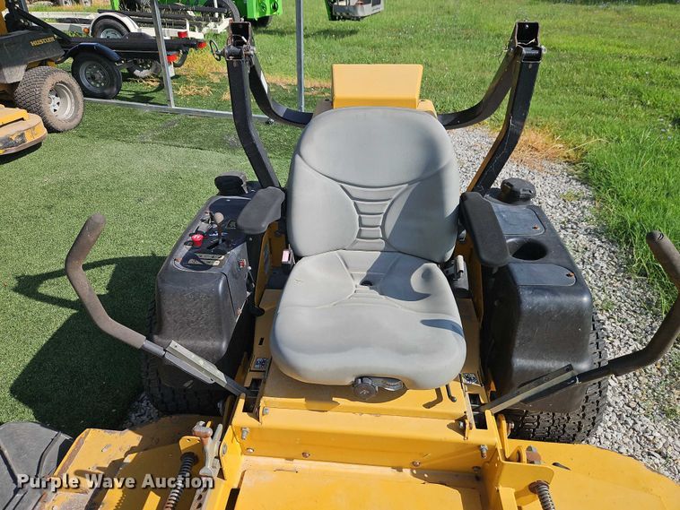 image for item EO4572 Hustler 932152 lawn mower