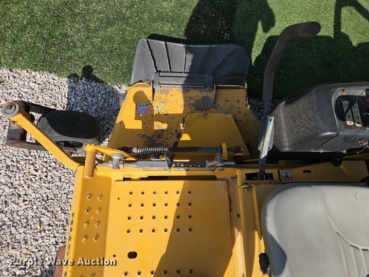 image for item EO4572 Hustler 932152 lawn mower