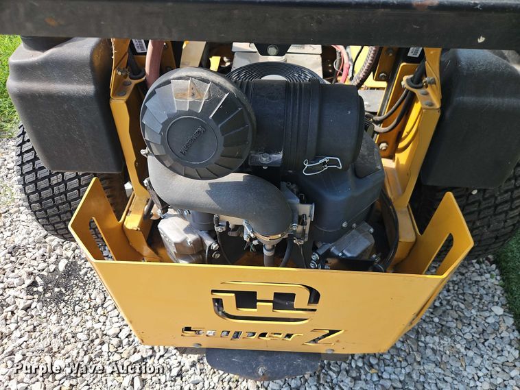 image for item EO4572 Hustler 932152 lawn mower