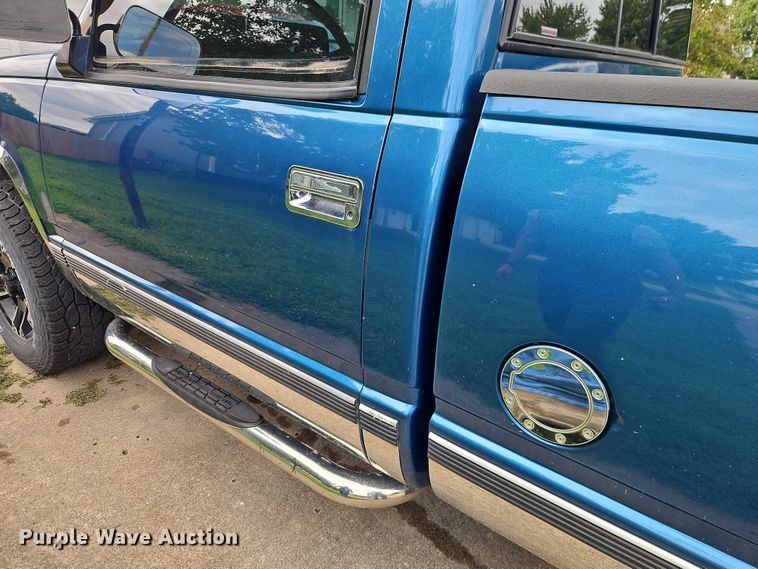 image for item EO4579 1991 Chevrolet K1500 pickup truck