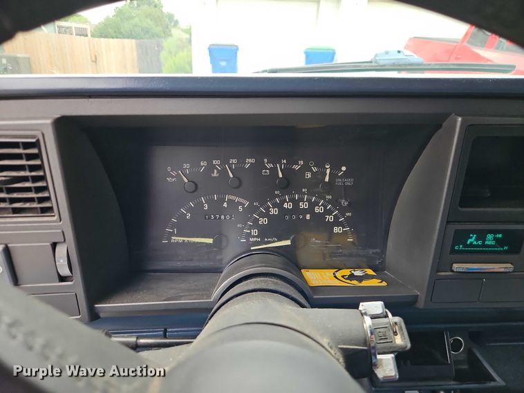 image for item EO4579 1991 Chevrolet K1500 pickup truck