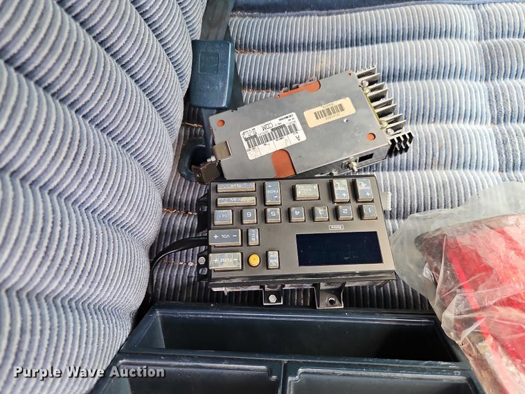 image for item EO4579 1991 Chevrolet K1500 pickup truck