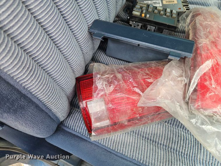 image for item EO4579 1991 Chevrolet K1500 pickup truck