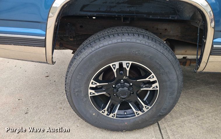 image for item EO4579 1991 Chevrolet K1500 pickup truck