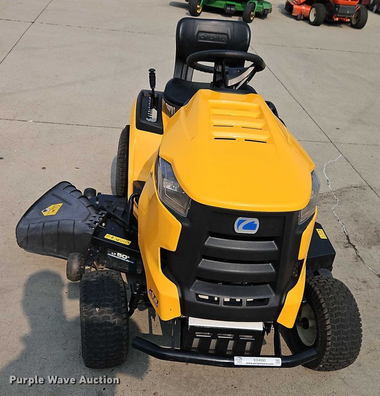 image for item EO4593 2019 Cub Cadet XT1 LT50 lawn mower