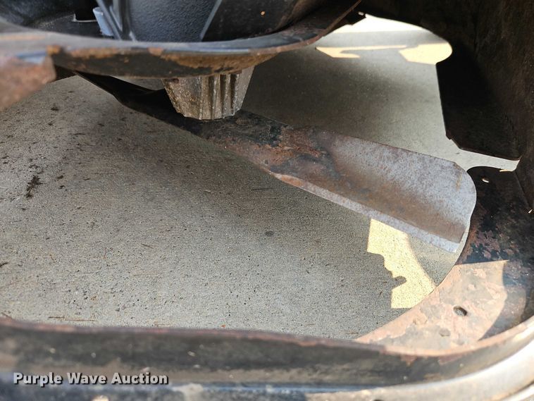 image for item EO4593 2019 Cub Cadet XT1 LT50 lawn mower