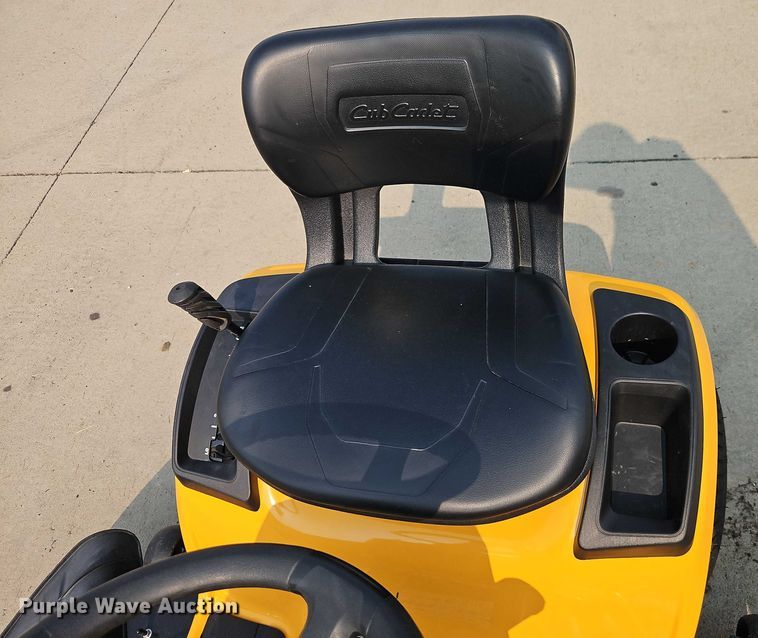 image for item EO4593 2019 Cub Cadet XT1 LT50 lawn mower