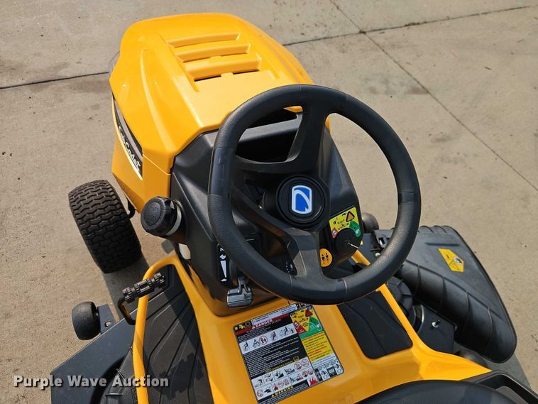 image for item EO4593 2019 Cub Cadet XT1 LT50 lawn mower