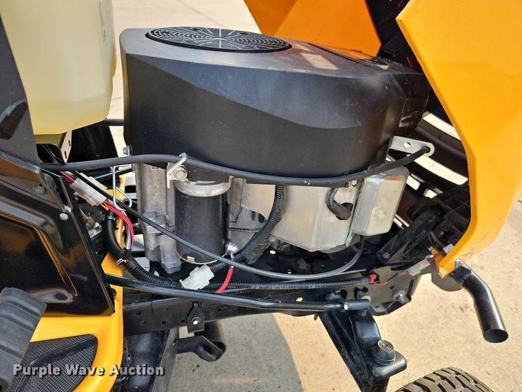 image for item EO4593 2019 Cub Cadet XT1 LT50 lawn mower