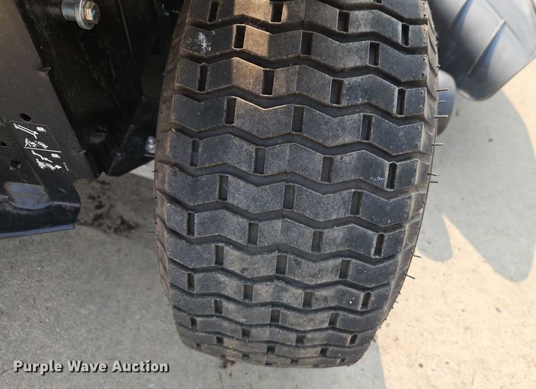 image for item EO4593 2019 Cub Cadet XT1 LT50 lawn mower