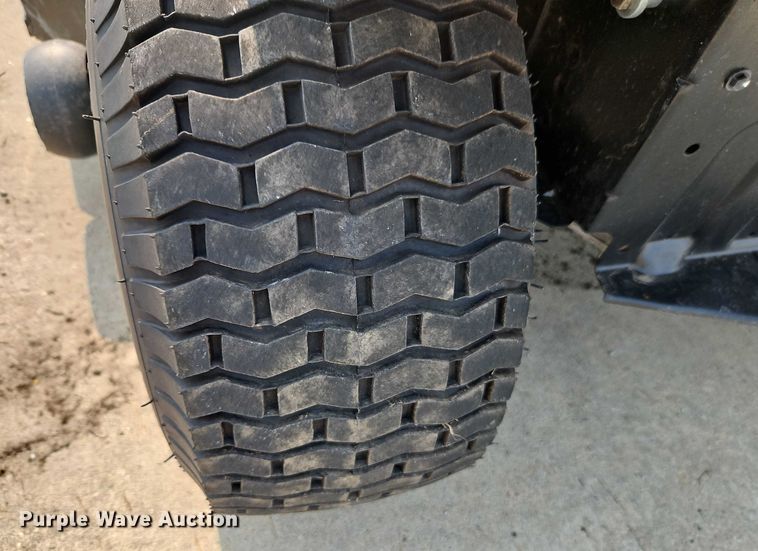 image for item EO4593 2019 Cub Cadet XT1 LT50 lawn mower