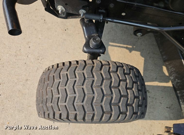 image for item EO4593 2019 Cub Cadet XT1 LT50 lawn mower