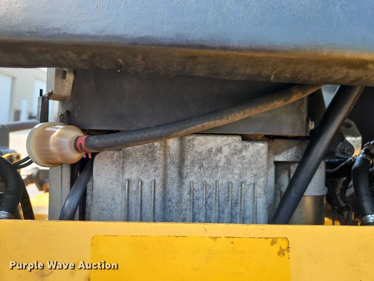 image for item EO4595 EverRide ESKH1848S ZTR lawn mower