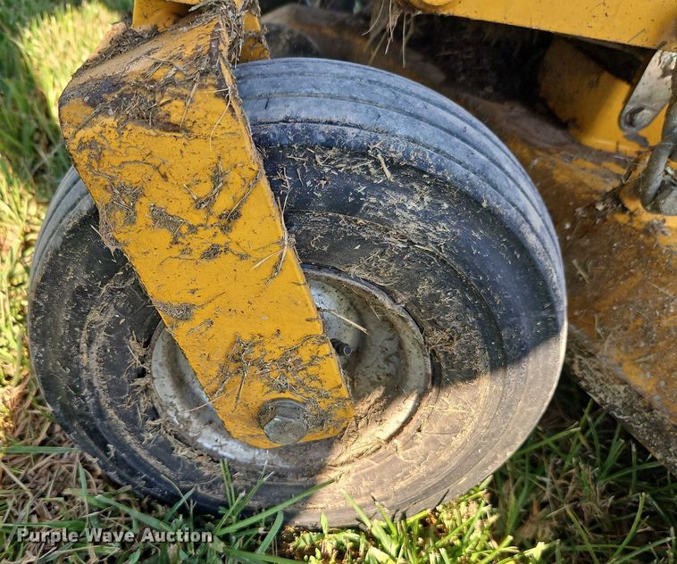 image for item EO4598 Hustler FasTrak ZTR lawn mower