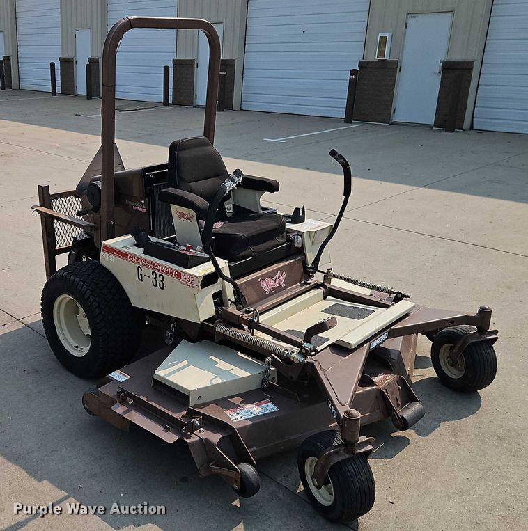 image for item EO4603 2008 Grasshopper 432 ZTR lawn mower