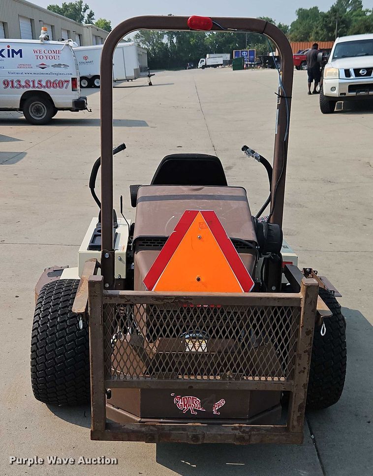 image for item EO4603 2008 Grasshopper 432 ZTR lawn mower