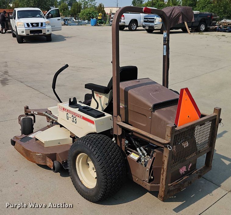 image for item EO4603 2008 Grasshopper 432 ZTR lawn mower